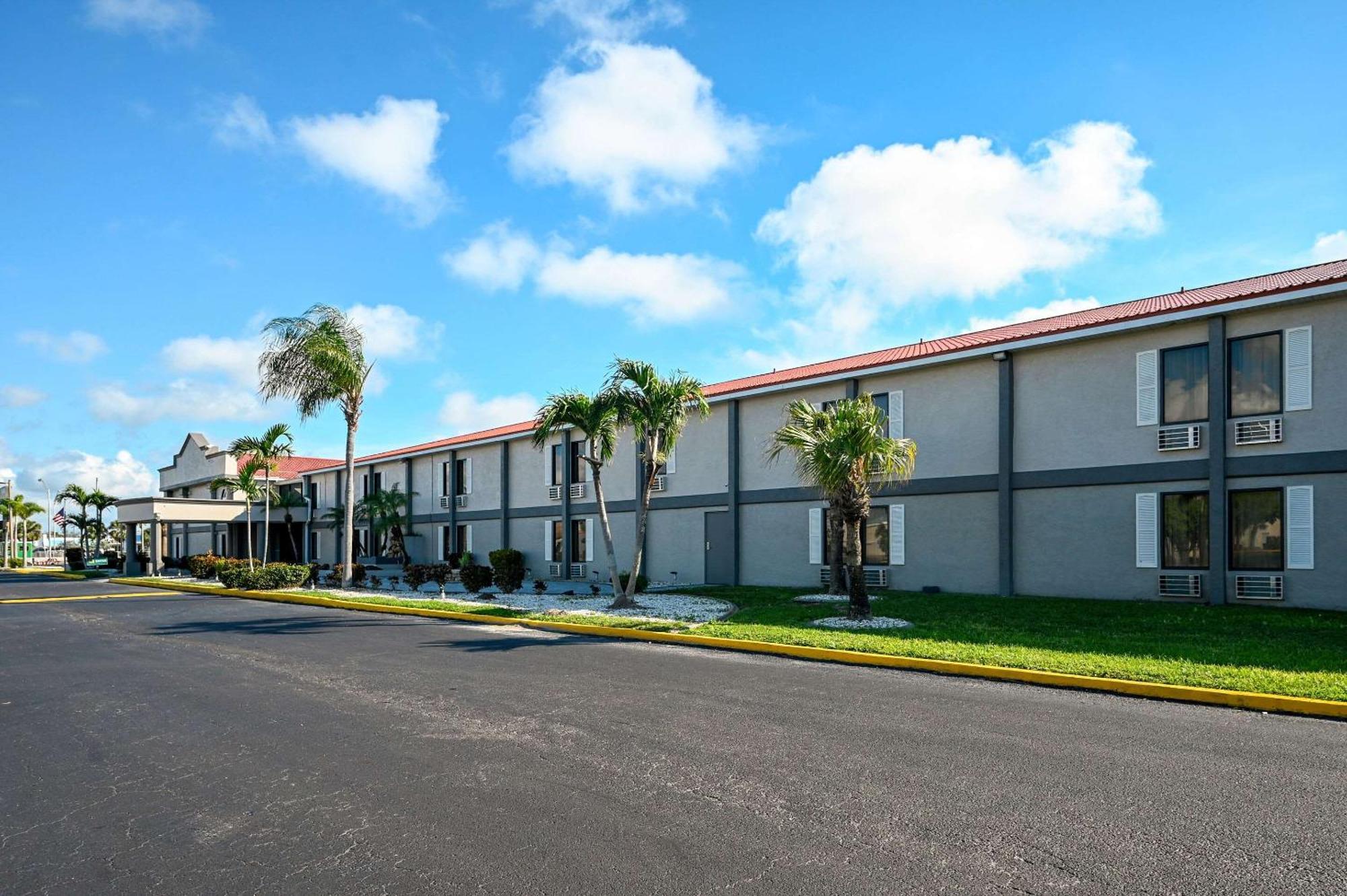Quality Inn Fort Myers - Cape Coral Exteriér fotografie